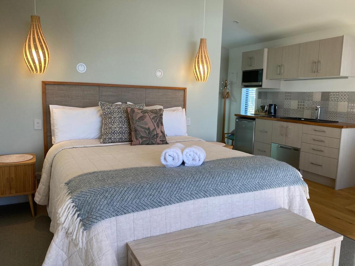 The Bay House Beachfront Accommodation Cape Foulwind Exterior photo